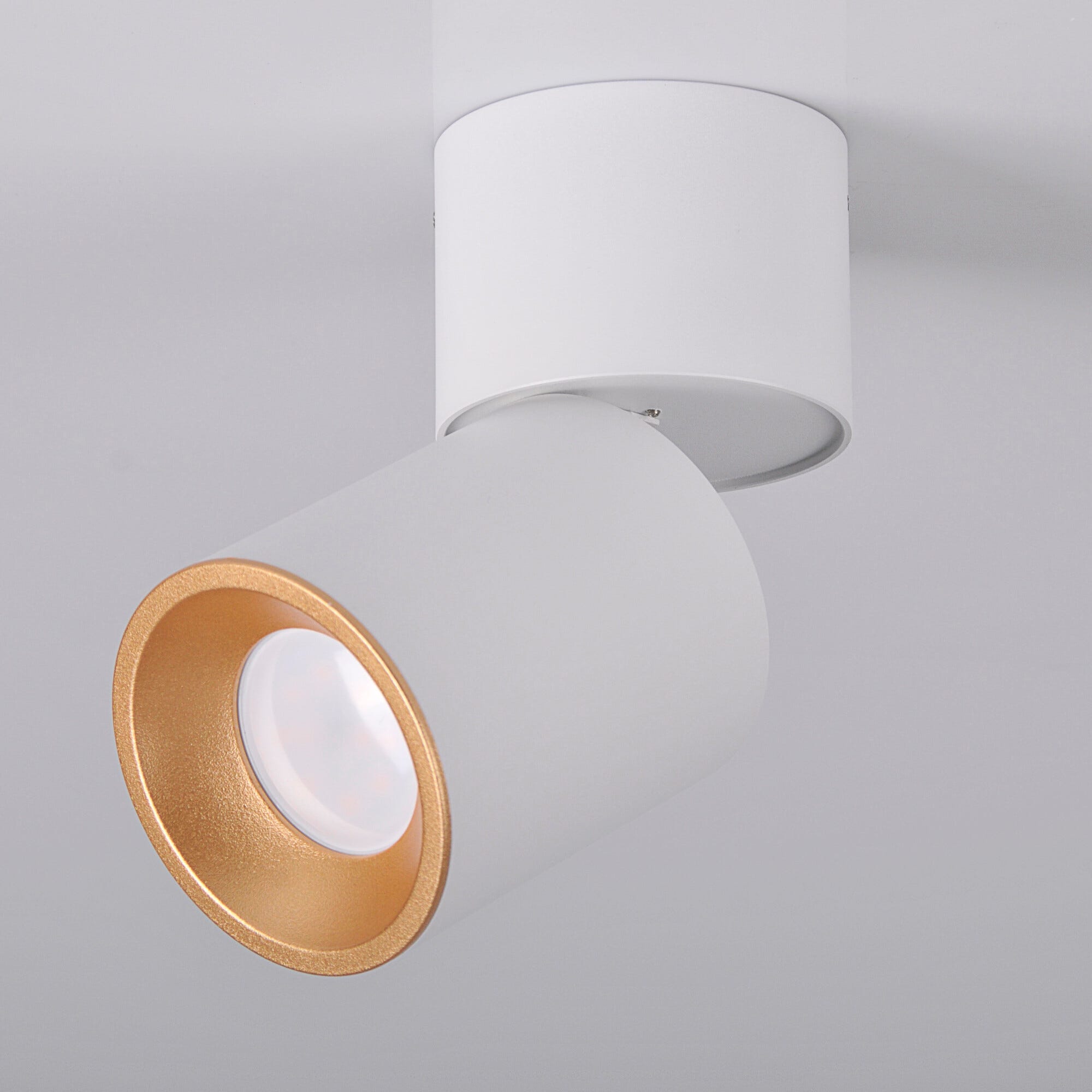 Oprawa natynkowa Obracalna GU10 biało-złota 3