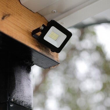 Naświetlacz LED sieciowy 30W, 2400Lm, 4000K 1