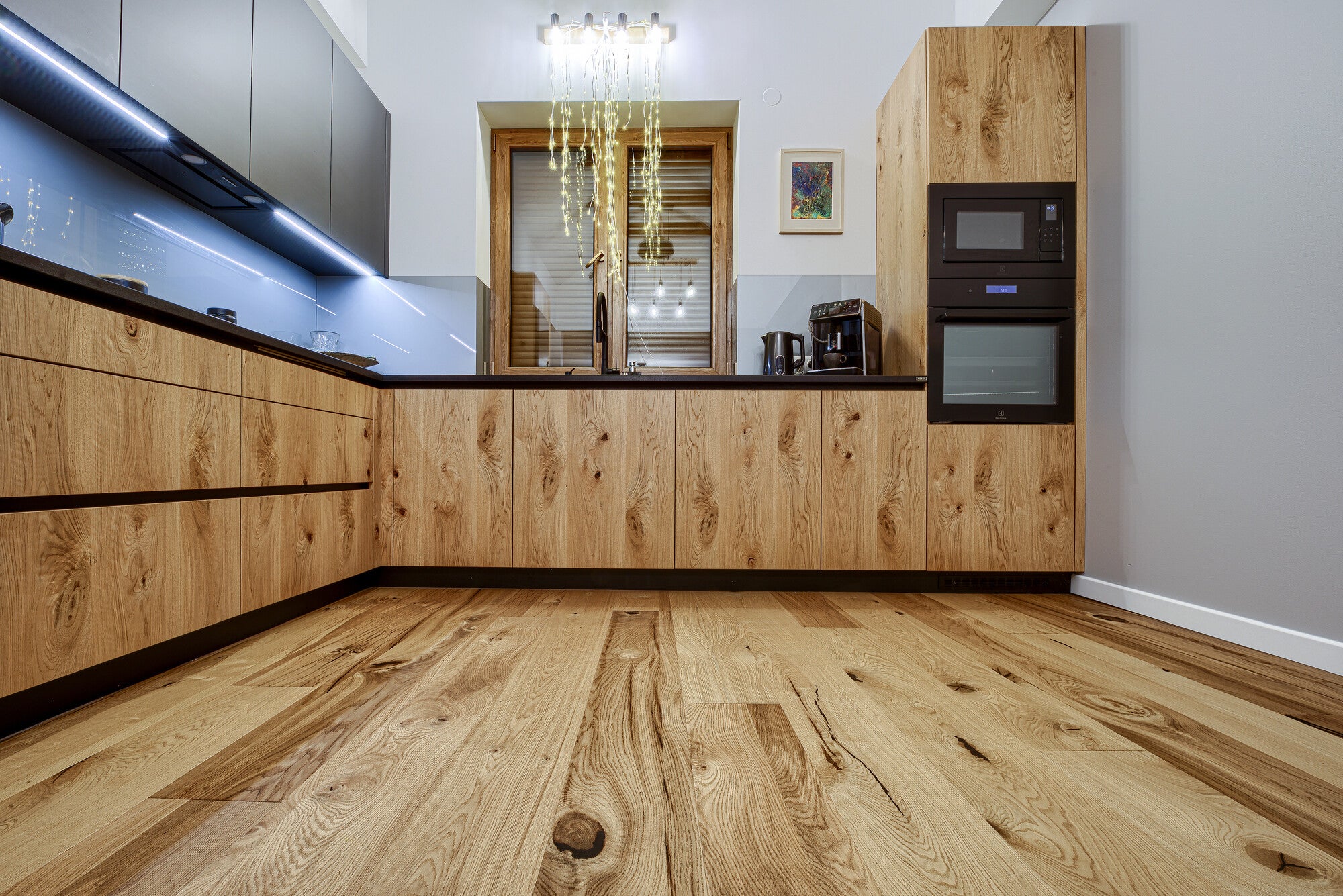 Deska podłogowa hybrydowa Dąb Europejski 4V lakier UV op.1,45m2 1