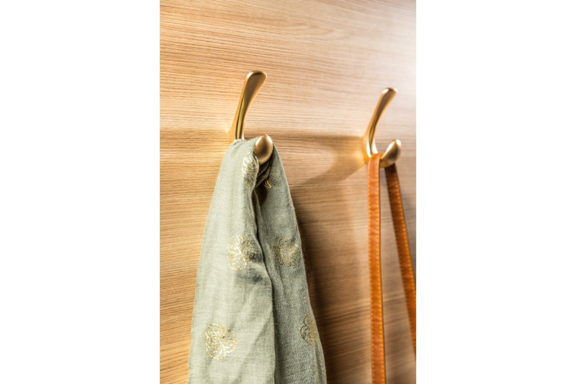 Wieszak podwójny złoto szczotkowana 3