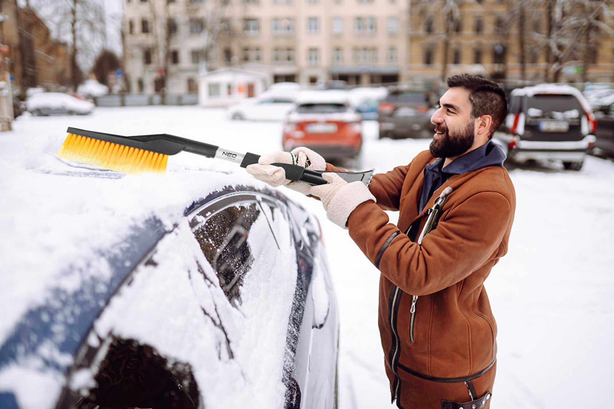 Szczotka-skrobaczka do samochodu GD029 NEO 1