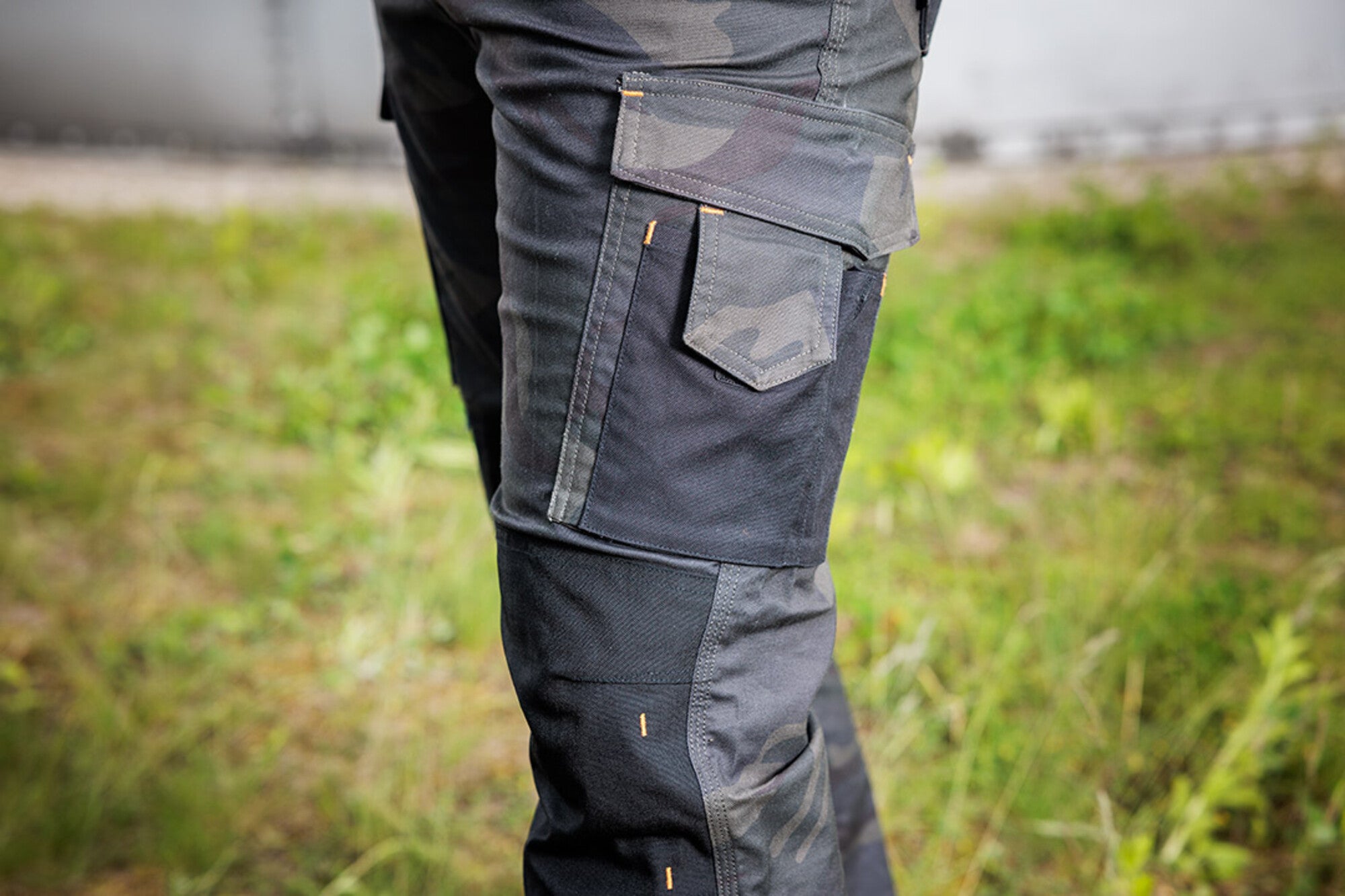 Spodnie robocze NEO 81-350-1, Mix&Match, Canvas, wzmocnienia z Cordury, zielone moro, rozmiar 2XL/58 5