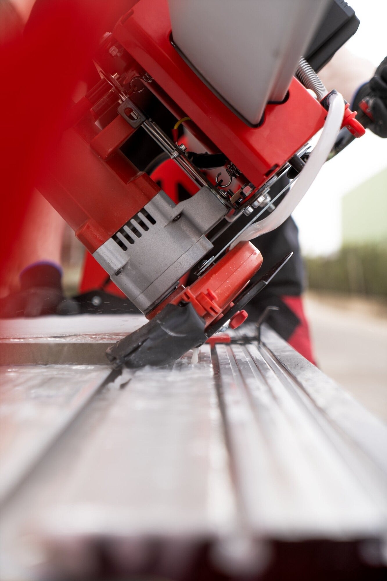 Przecinarka elektryczna RUBI DL-125 1200 4