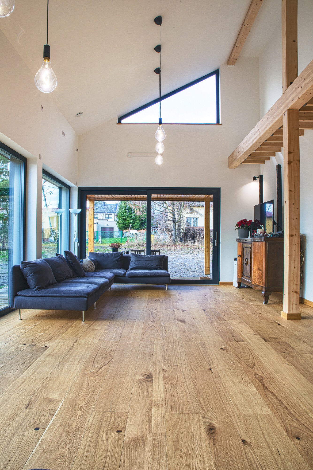 Deska podłogowa hybrydowa Dąb Europejski 4V lakier UV op.1,45m2 2