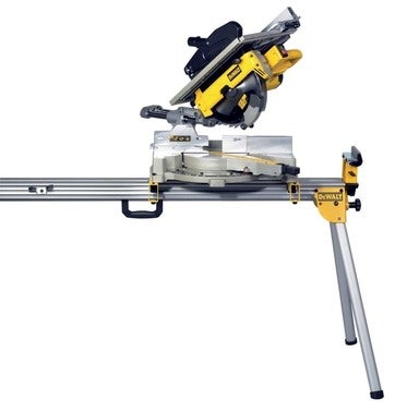 Pilarka ukosowa z posuwem 1600W 305 mm D27112 DeWalt 1