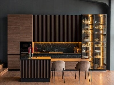 Panel lamelowy na filcowym podkładzie WOODLINE 2700x300 dąb ciemny, tło czarne 4