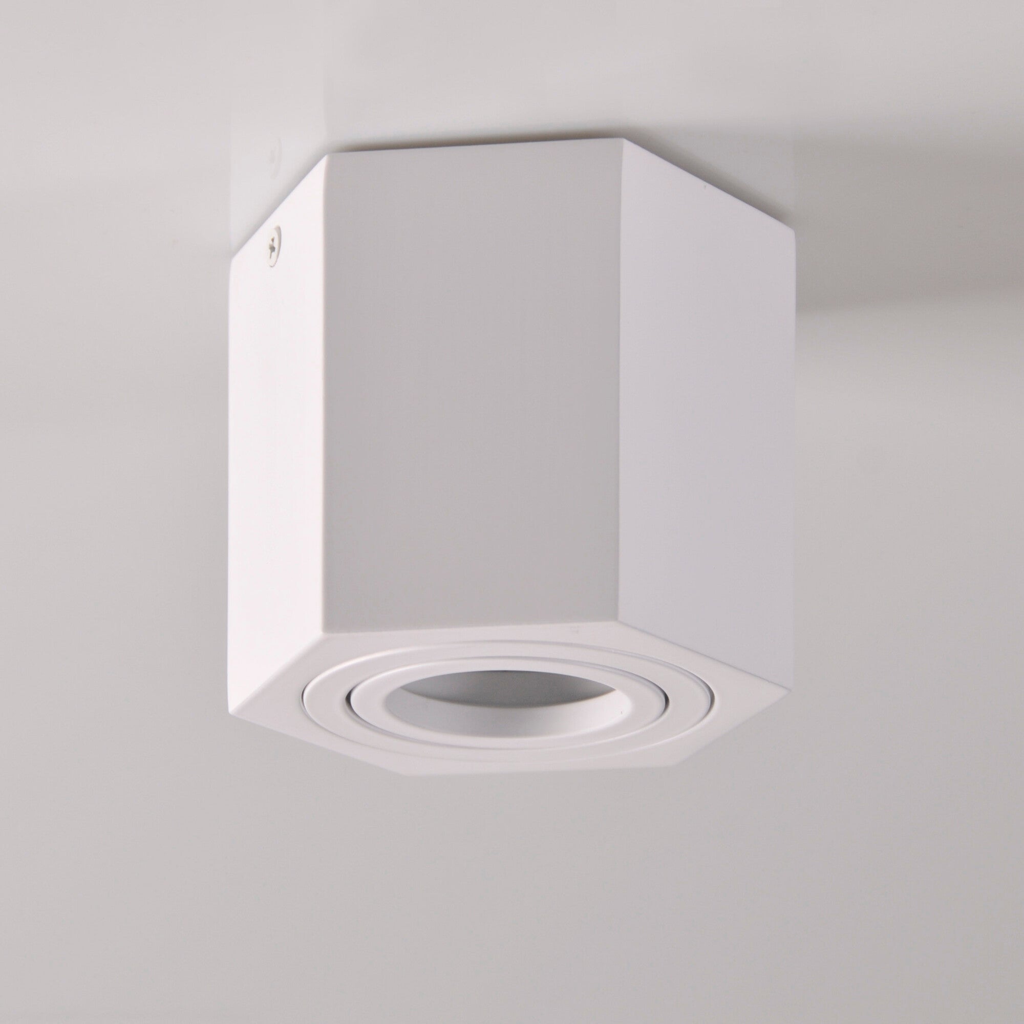 Oprawa natynkowa GU10 czarna 4