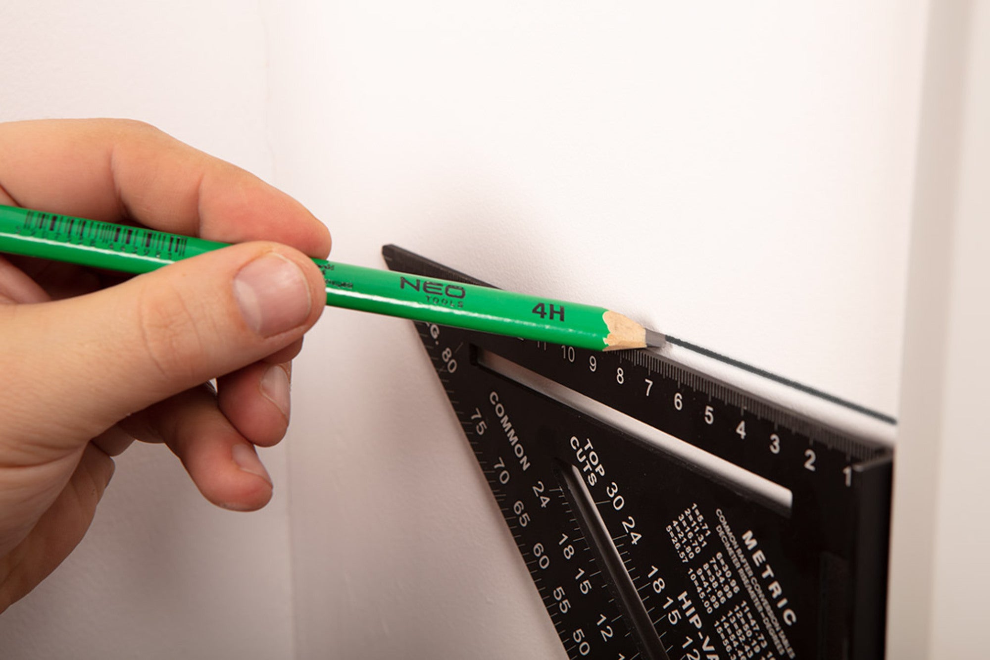 Ołówek murarski 4H 240 mm NEO TOOLS 2
