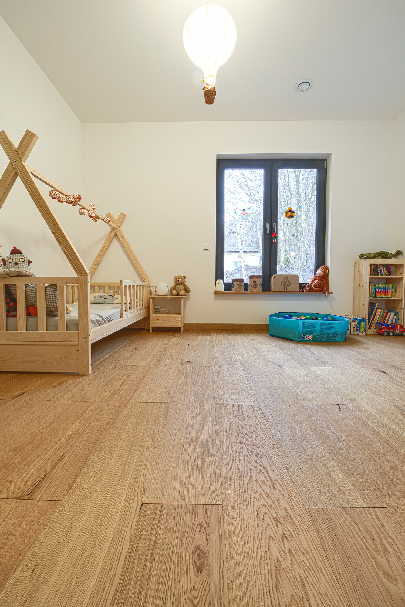 Deska podłogowa hybrydowa Dąb Europejski 4V lakier UV op.1,45m2 6