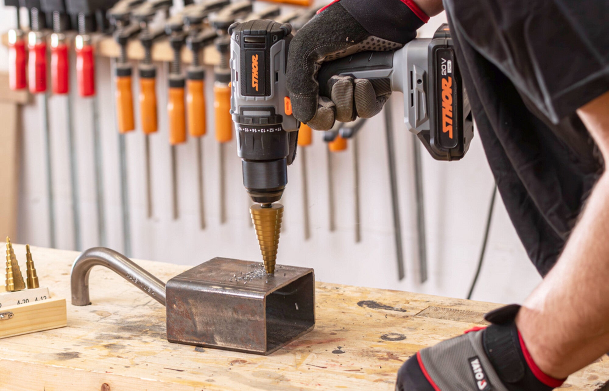 Wiertarko-wkrętarka 20V 78085 Sthor / 1 x 2,0Ah 2