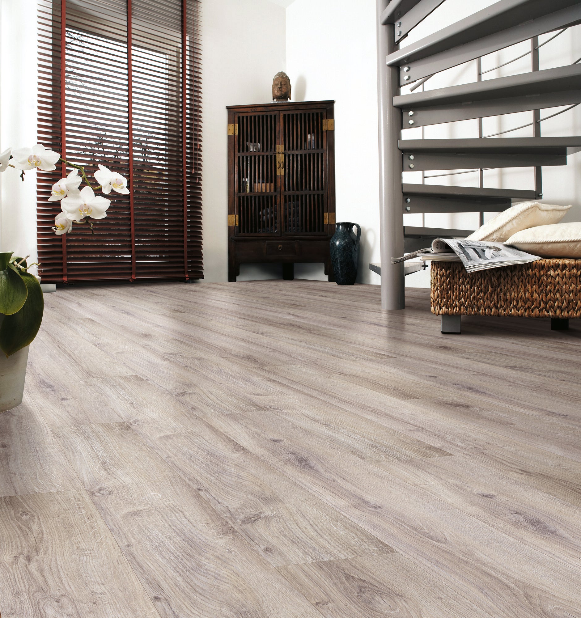 Panel podłogowy Dąb Belluno AC4 8mm 4V op. 2,402m2 2