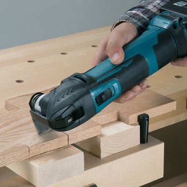 Urządzenie wielofunkcyjne 18V DTM51RFJX1 Makita / 2 x 3,0Ah 1