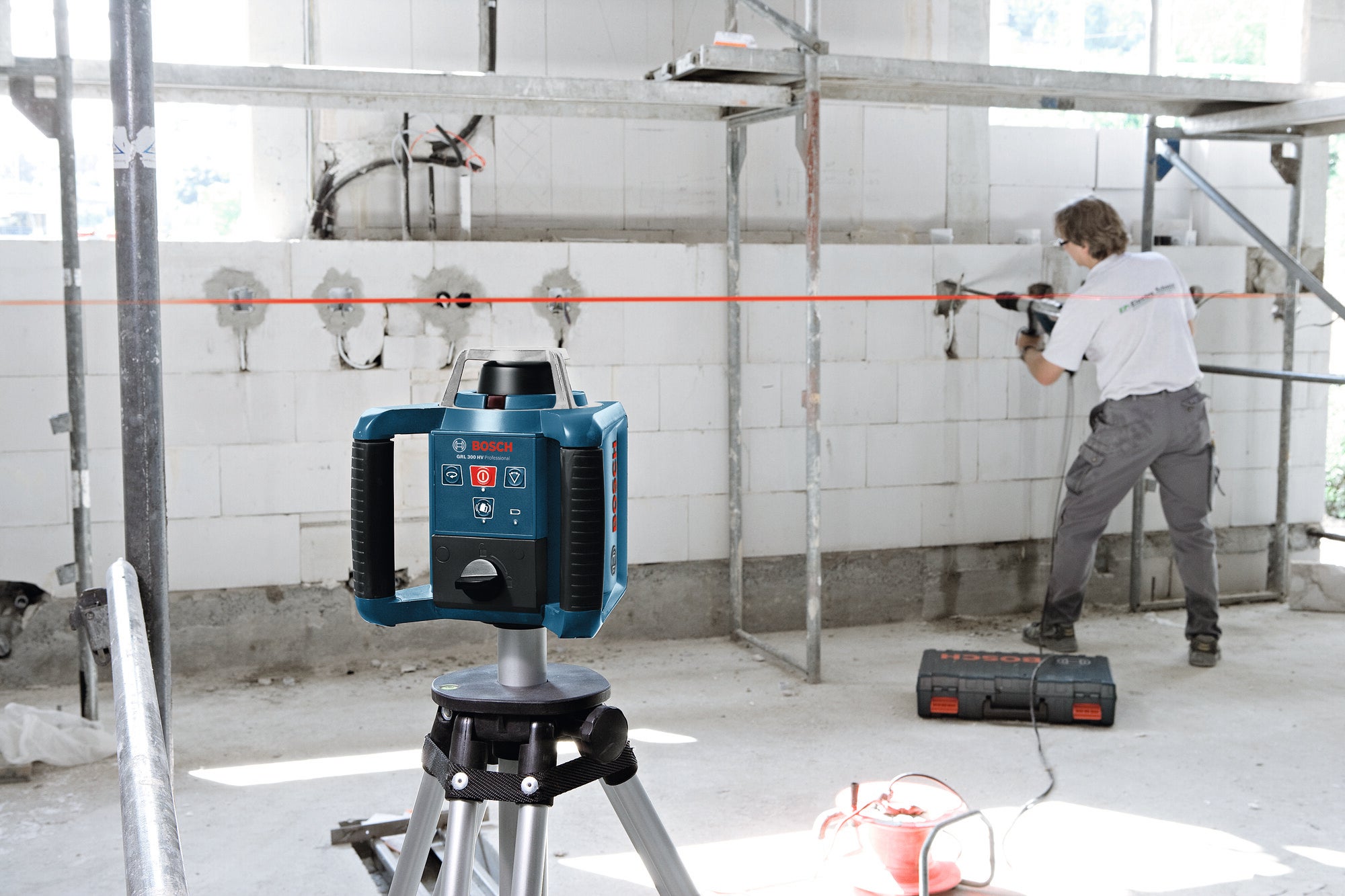 Laser obrotowy GRL 300 HV SET + statyw BT300HD + łata GR240 Bosch 2