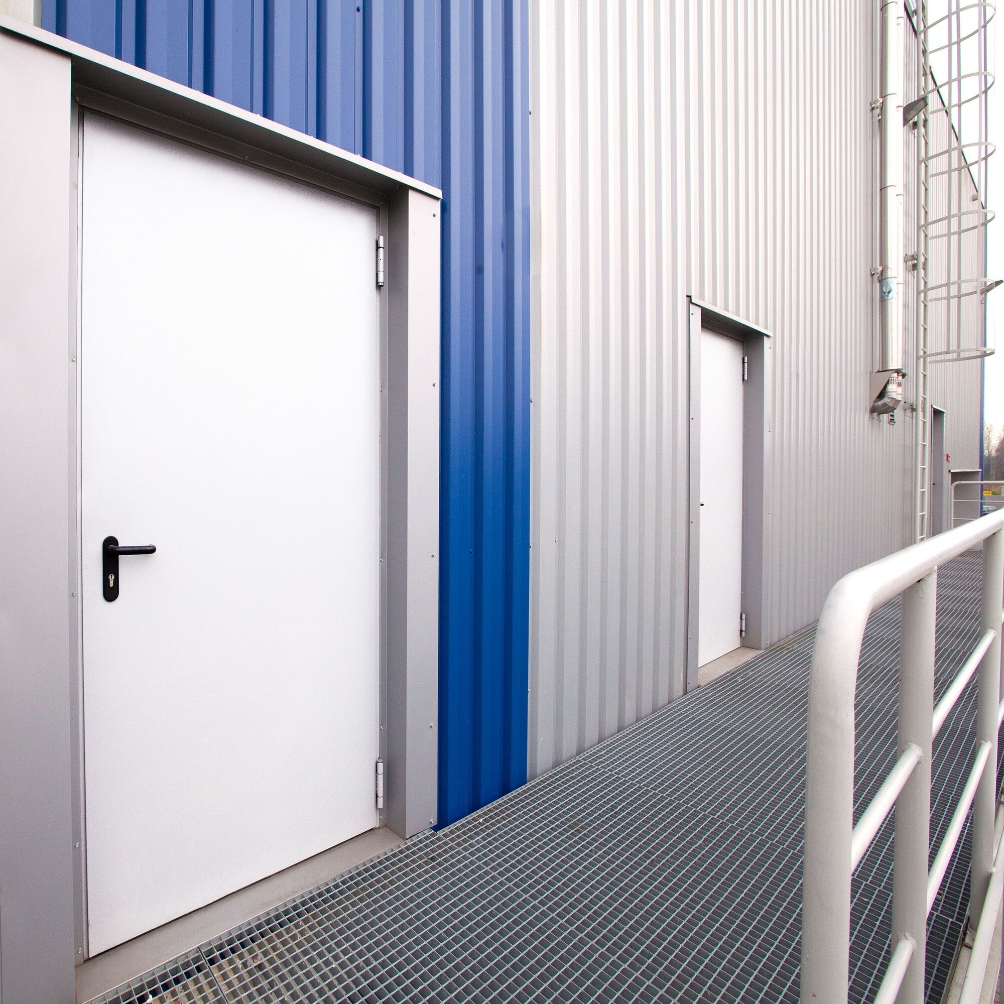 Drzwi techniczne Technical 60, 1120x2060,RAL 9016, prawe 1