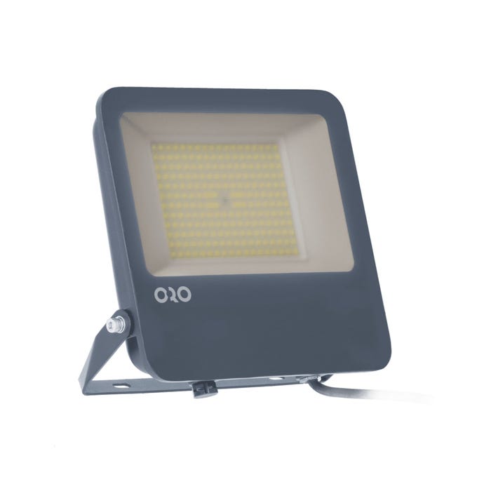 Naświetlacz LED PRO 5 lat gwarancji, dodatkowo zabezpieczony zasilacz, 100W, strumień do kąta 13000Lm, strumień całkowity 16000Lm, 4000K, IP65