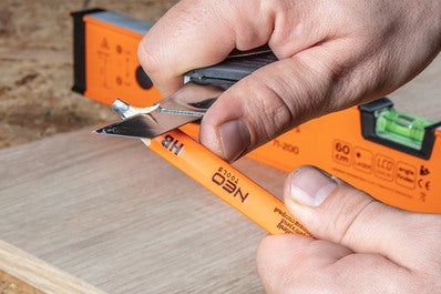Ołówek stolarski HB 240 mm NEO TOOLS 2