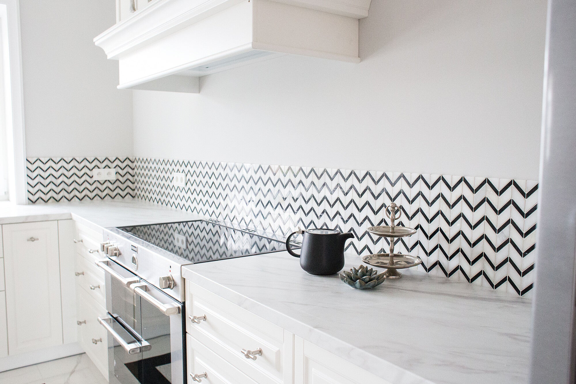 Mozaika kamienna Pure White Chevron Mix 31x30.5 cm 1