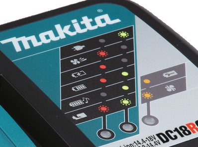 Zestaw akumulatorów 18V: 2 x 3,0Ah + ładowarka DC18RC w walizce MAKPAC Makita 2