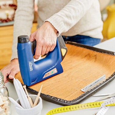 Zszywacz akumulatorowy BTX140 Rapid 2