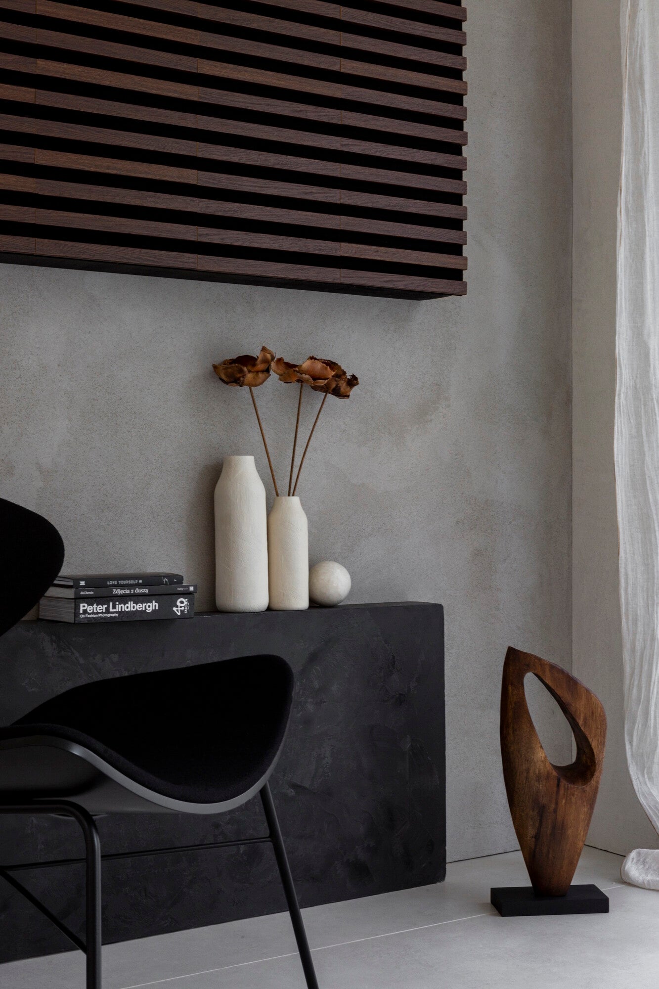 Panel lamelowy na filcowym podkładzie WOODLINE 2700x300 dąb ciemny, tło czarne 2