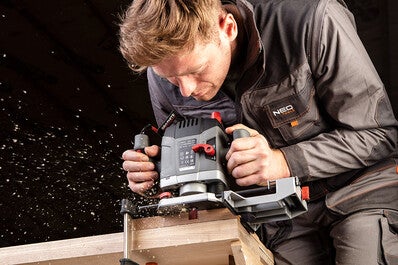 Frez kształtowy z łożyskiem, zaokrąglający 34,9x15,4 mm, trzpień 12 mm 1