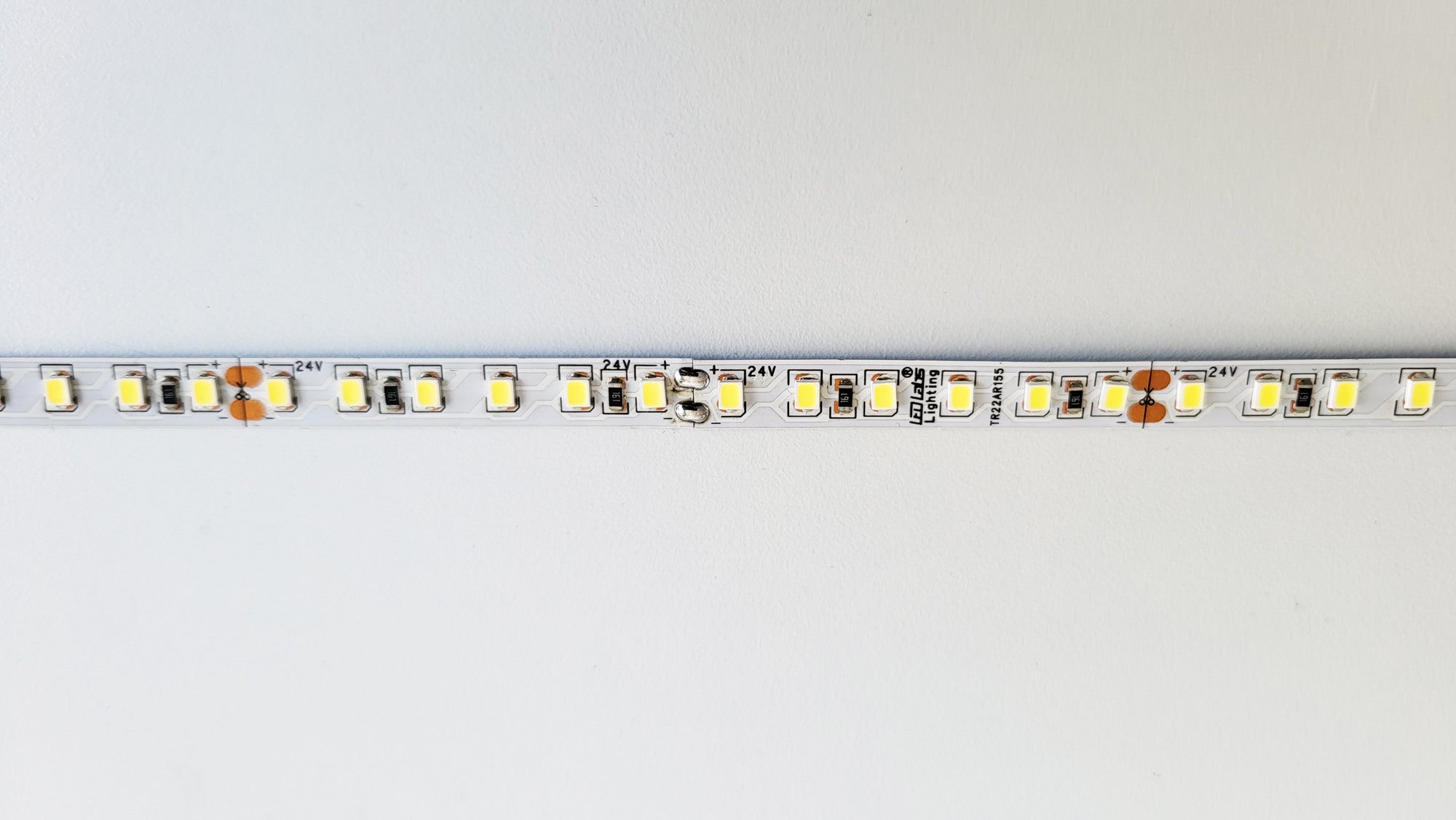 Taśma LED 12V 9,6W 1080lm/m zimno biała IP20 1m
