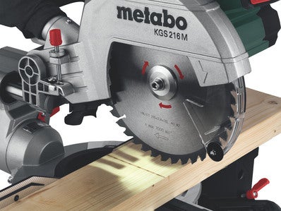 Pilarka ukosowa z posuwem 1500W 216 mm KGS 216 M Metabo 6