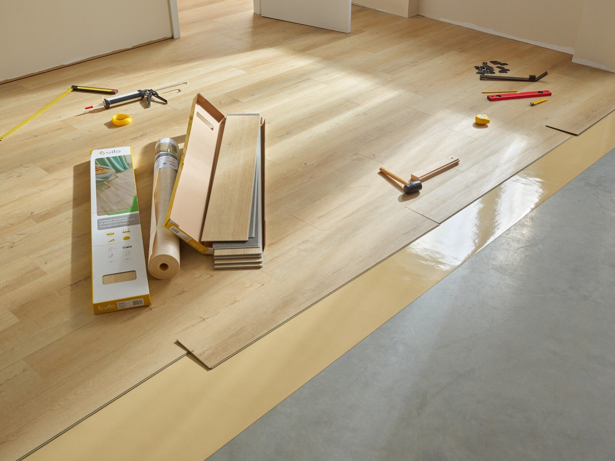 Panel winylowy Dąb Classic kl.32 4mm op.2.425m2 1