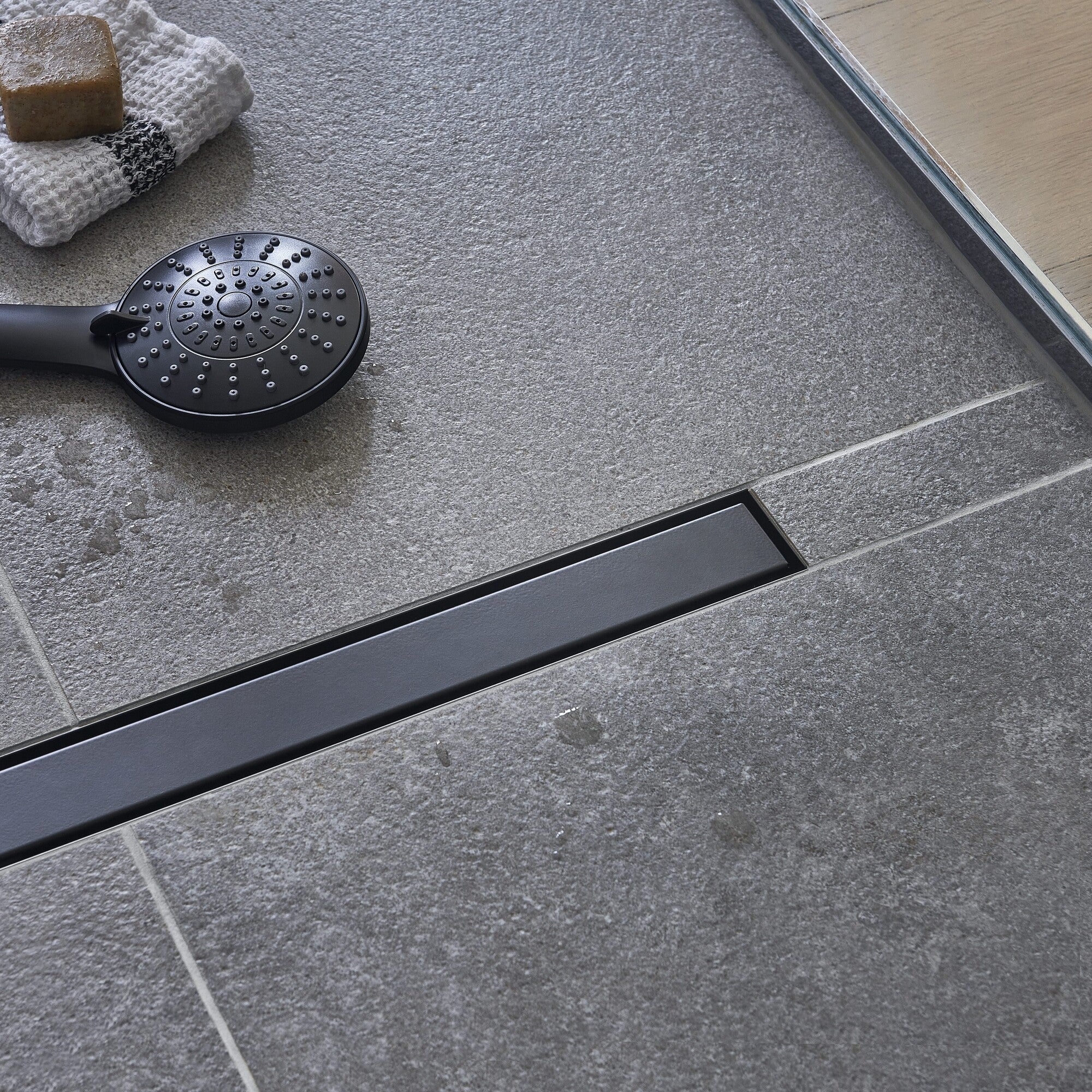 Odpływ liniowy Venisio Slim+ 500 mm, czarny mat 4