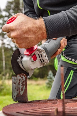 Szlifierka kątowa 125 mm 1600W 59G188 Graphite 2