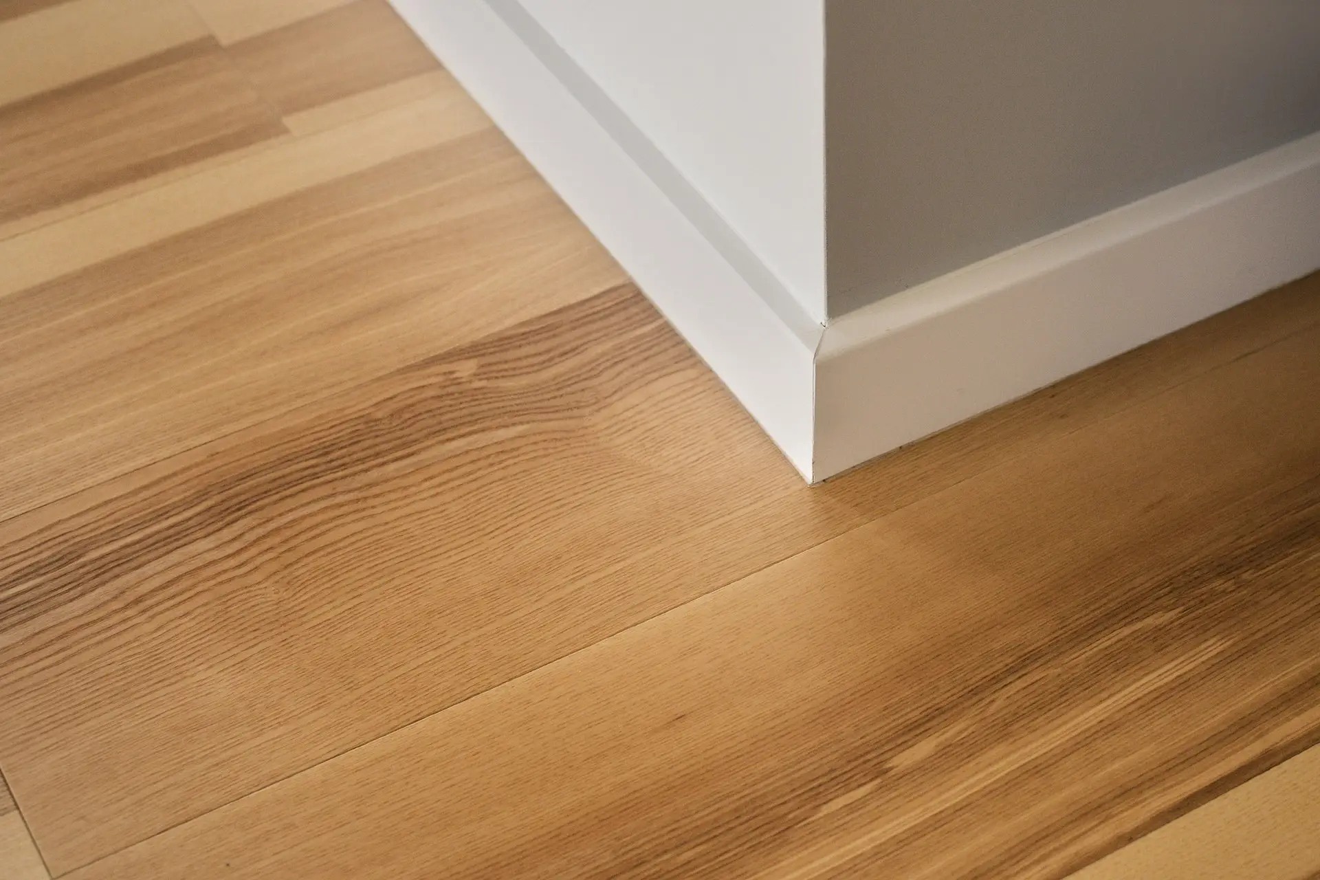 Deska podłogowa Beskidzka Jesion lakier op.1,52m2 14